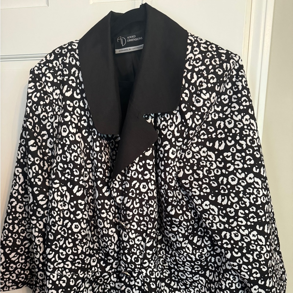 Added Dimensions by Catherines 2X Black and White Jacket